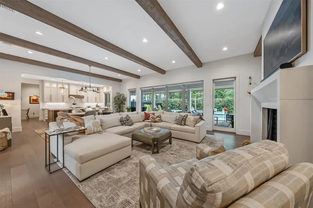 3004 Forest Trail Tyler TX 75703