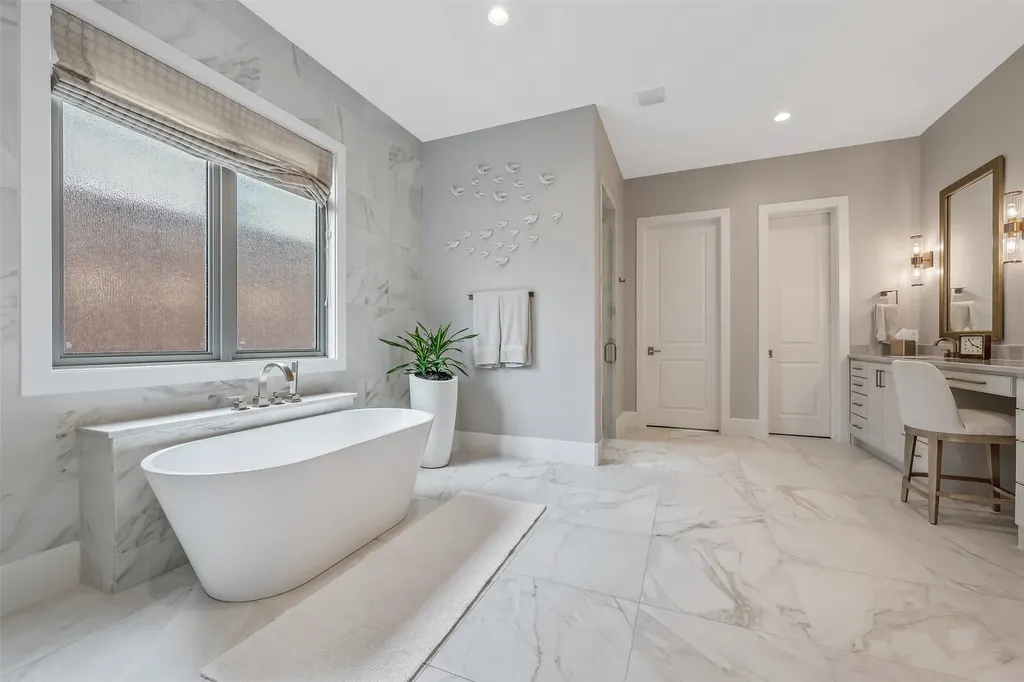 3004 Forest Trail Tyler TX 75703