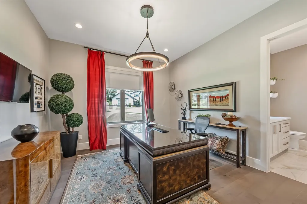 3004 Forest Trail Tyler TX 75703