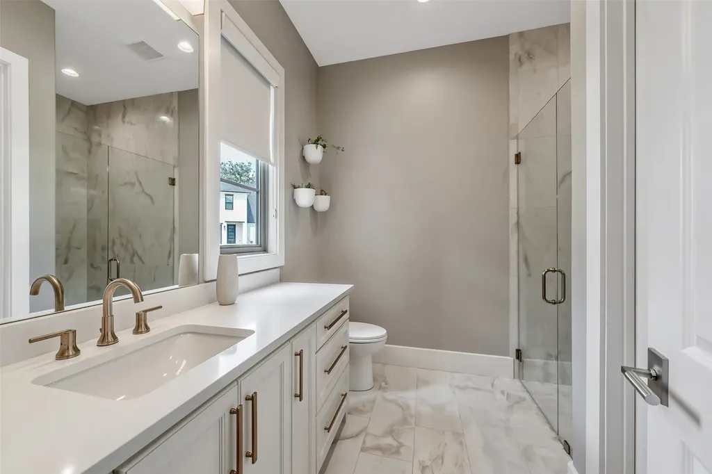 3004 Forest Trail Tyler TX 75703