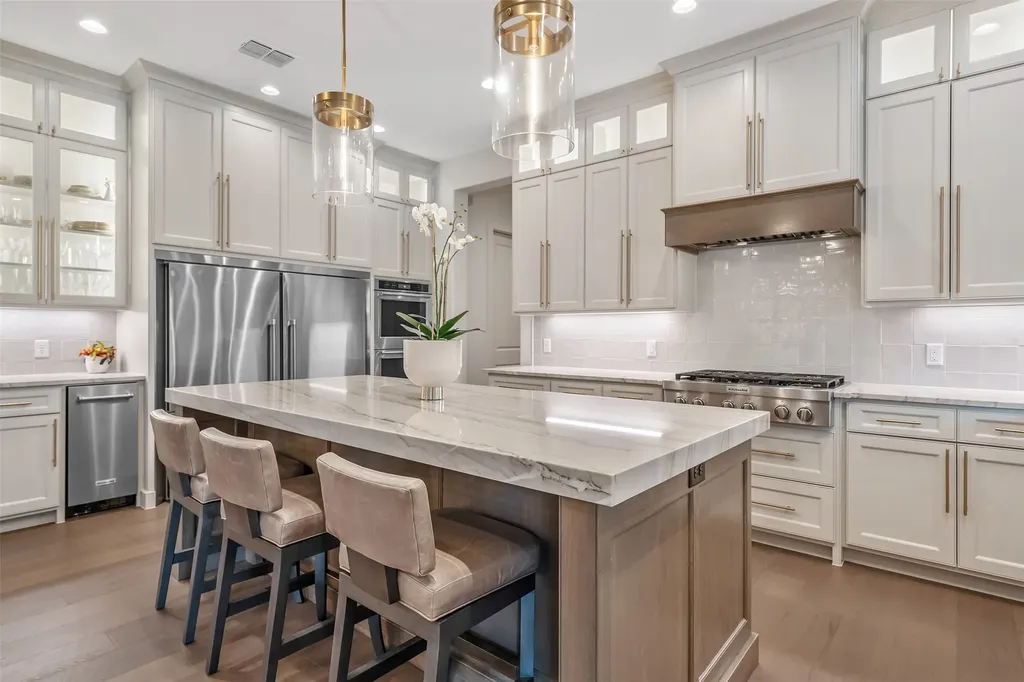 3004 Forest Trail Tyler TX 75703