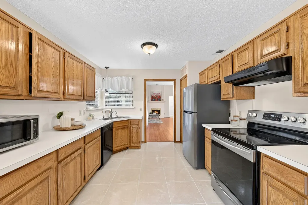 1444 Homestead Lane Carrollton TX 75007