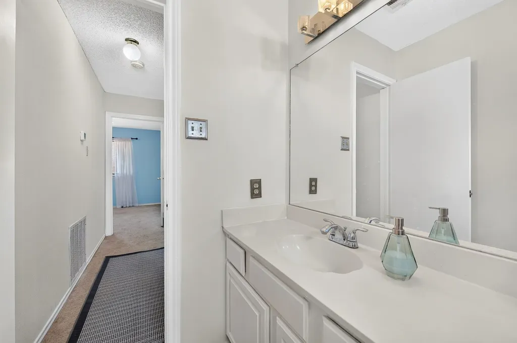 1444 Homestead Lane Carrollton TX 75007