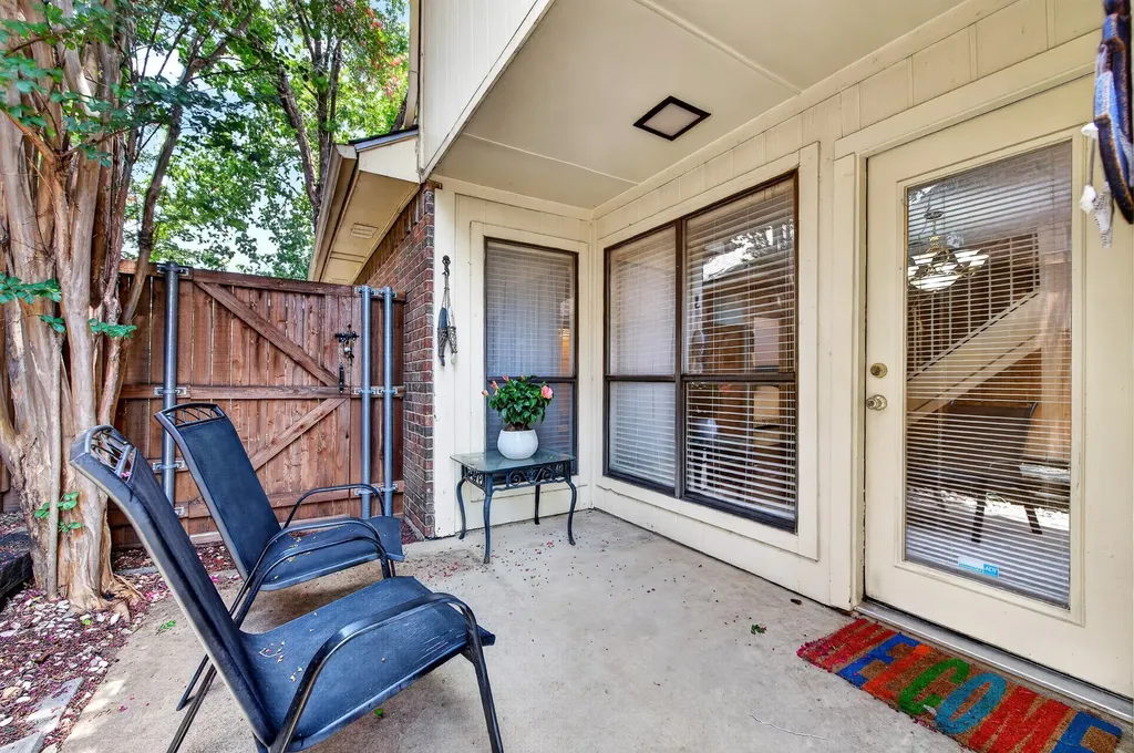 1444 Homestead Lane Carrollton TX 75007