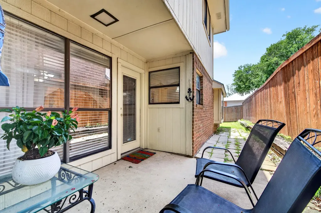 1444 Homestead Lane Carrollton TX 75007