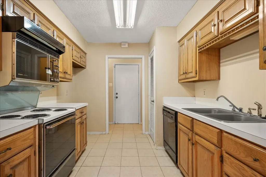2602 Highland Street Greenville TX 75402