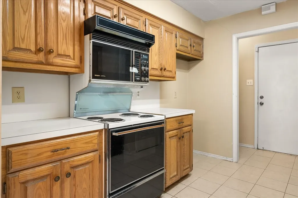 2602 Highland Street Greenville TX 75402