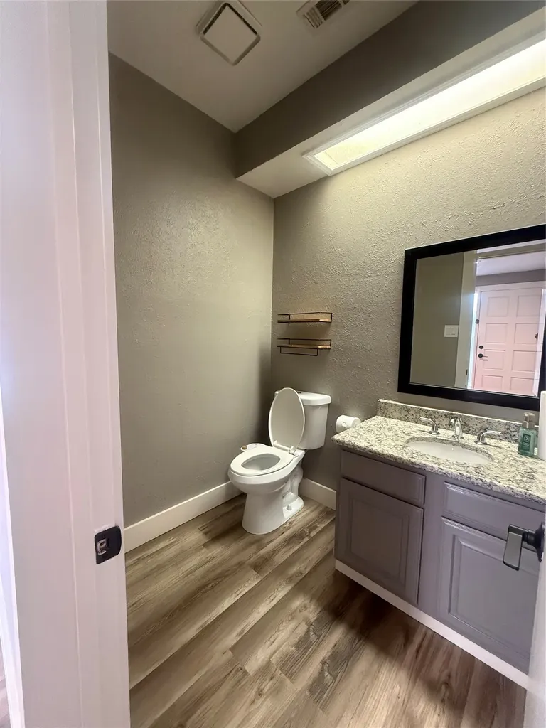 13327 Daystrom Court Dallas TX 75243