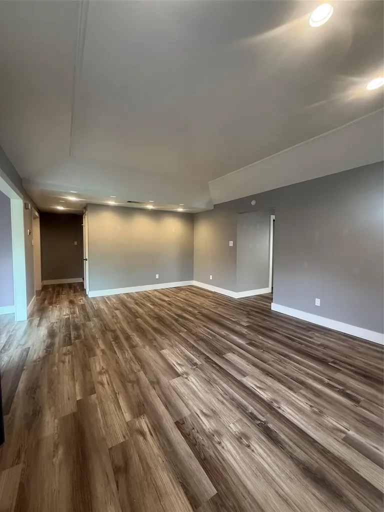 13327 Daystrom Court Dallas TX 75243