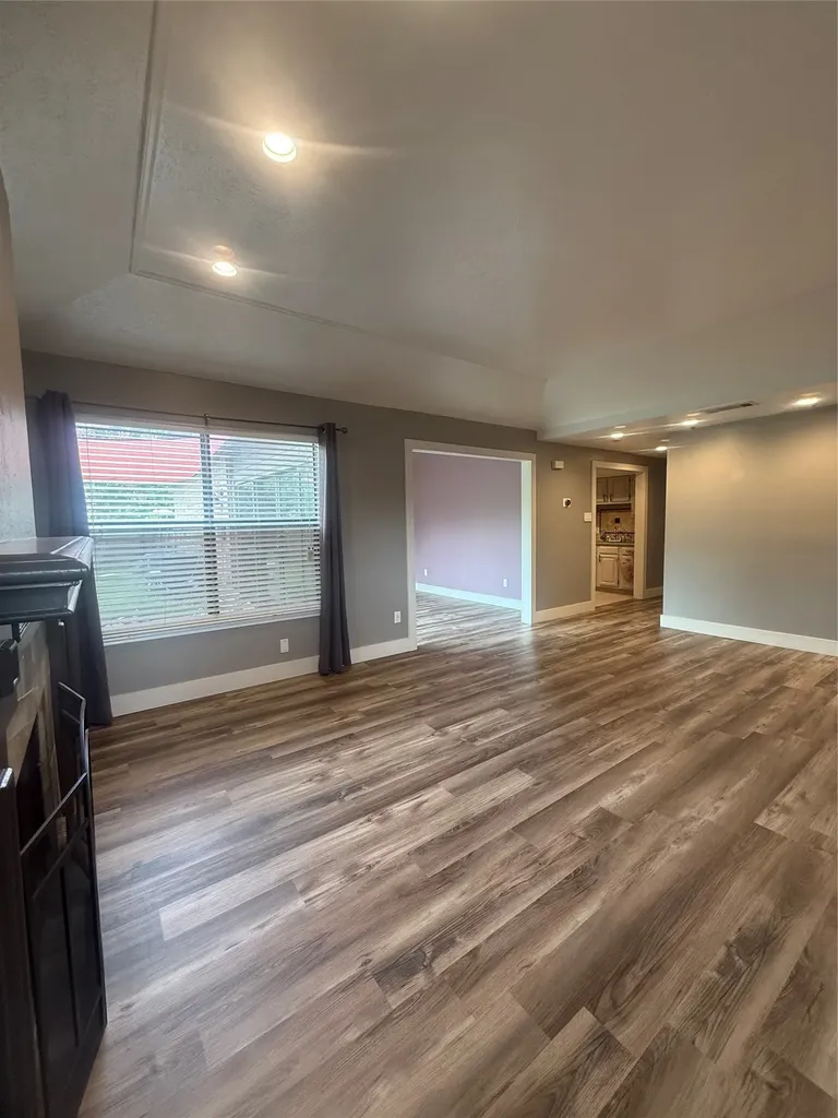 13327 Daystrom Court Dallas TX 75243