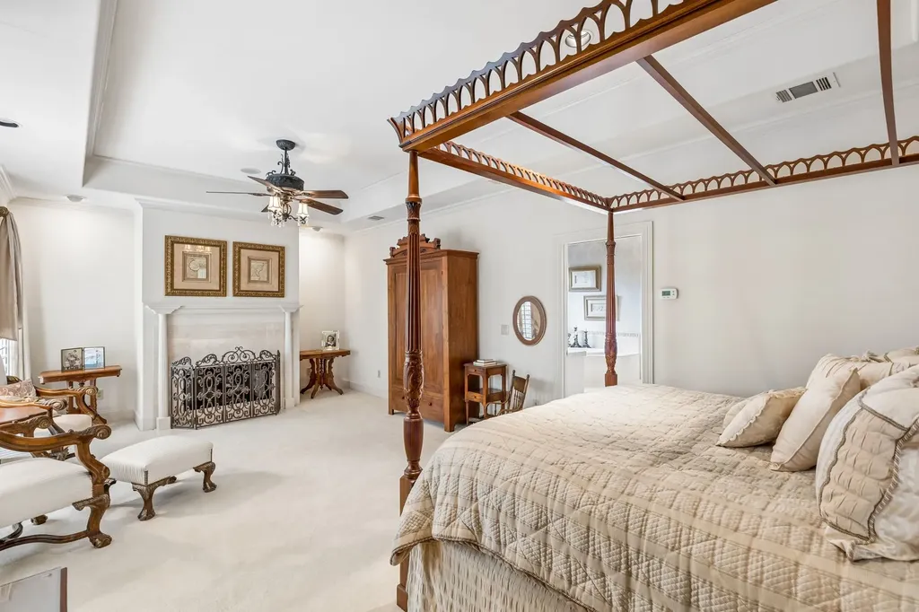 4916 Briargrove Lane Dallas TX 75287