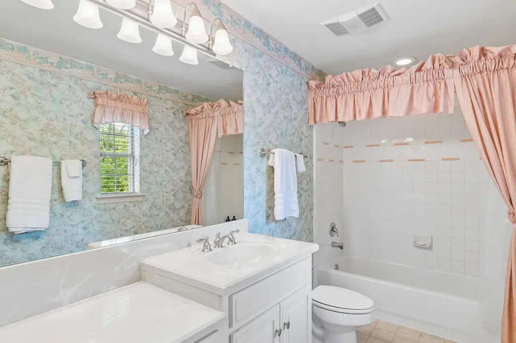 4916 Briargrove Lane Dallas TX 75287