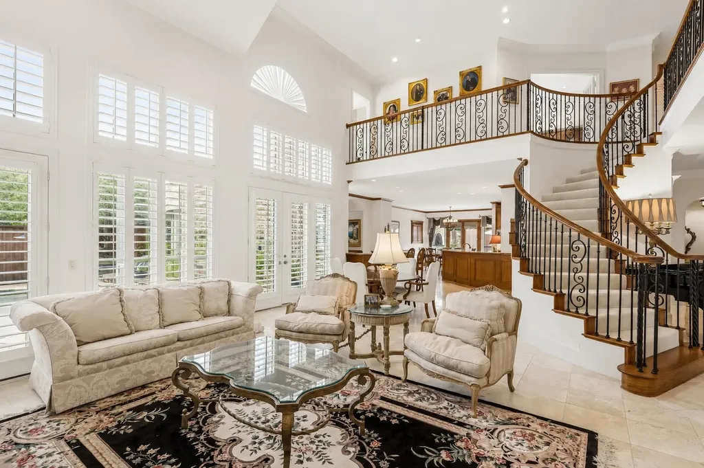 4916 Briargrove Lane Dallas TX 75287