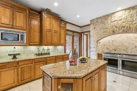4916 Briargrove Lane Dallas TX 75287