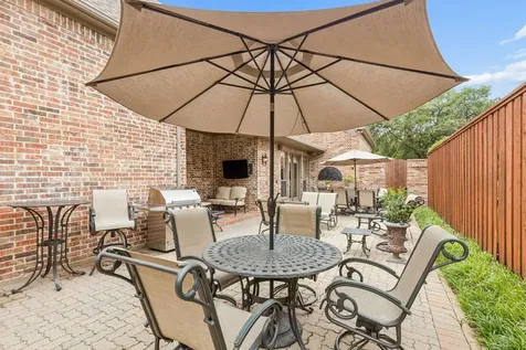 4916 Briargrove Lane Dallas TX 75287