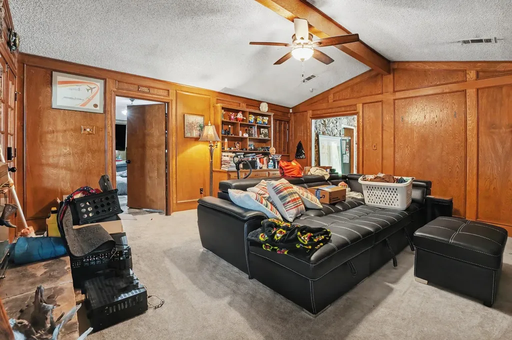 1215 Thunderbrook Drive Desoto TX 75115