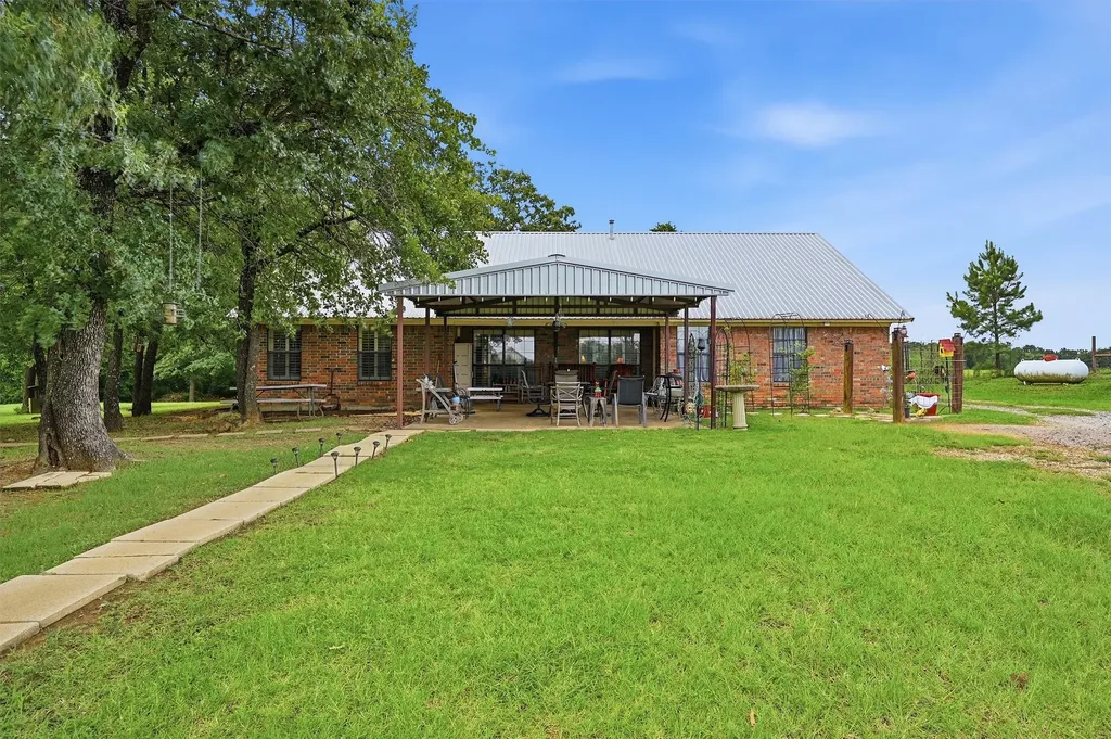 7277 W Line Road Collinsville TX 76233