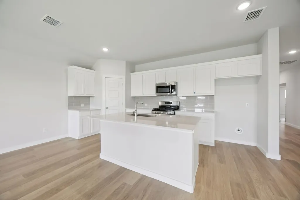 1525 Mahogany Avenue Alvarado TX 76009