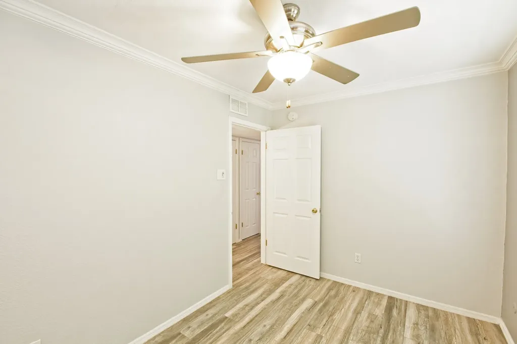 10590 High Hollows Drive Dallas TX 75230