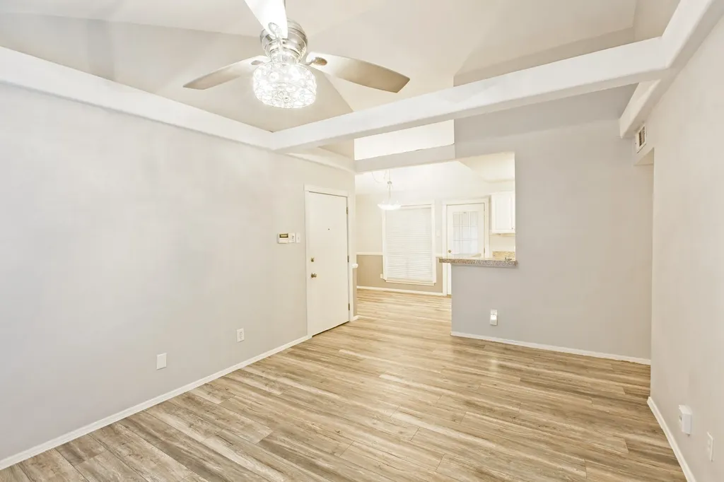 10590 High Hollows Drive Dallas TX 75230