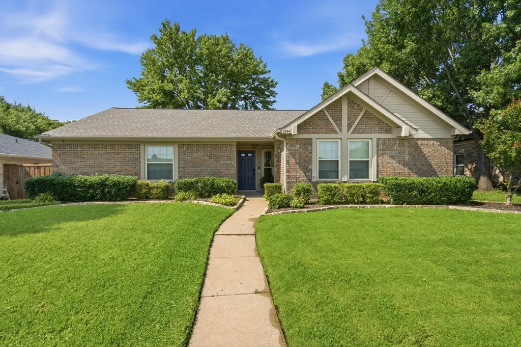 1554 Waterford Drive Lewisville TX 75077