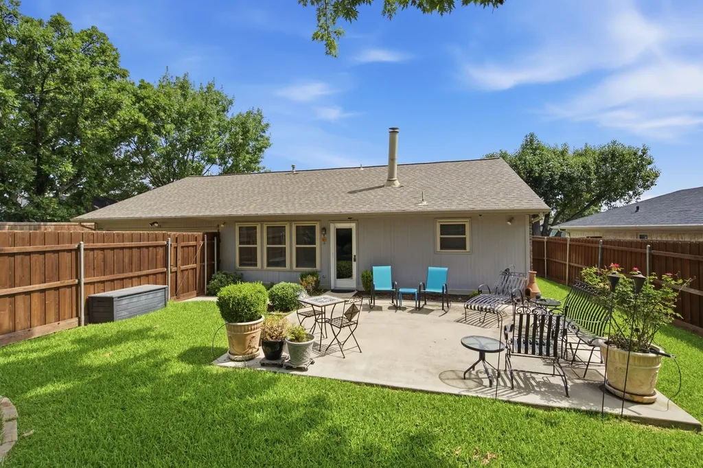 1554 Waterford Drive Lewisville TX 75077