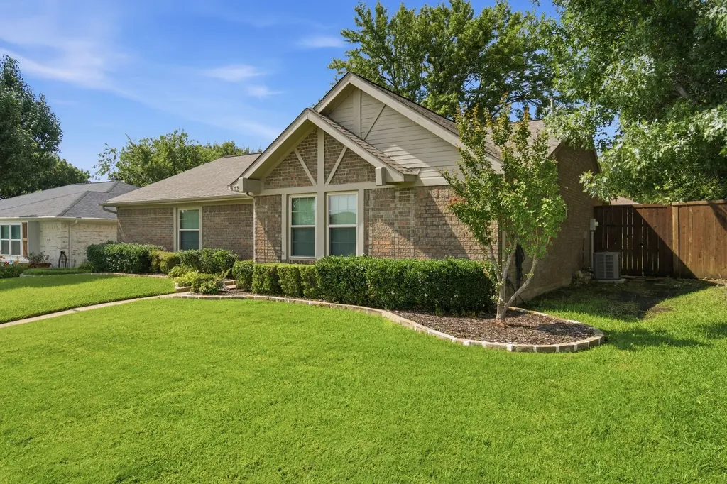 1554 Waterford Drive Lewisville TX 75077