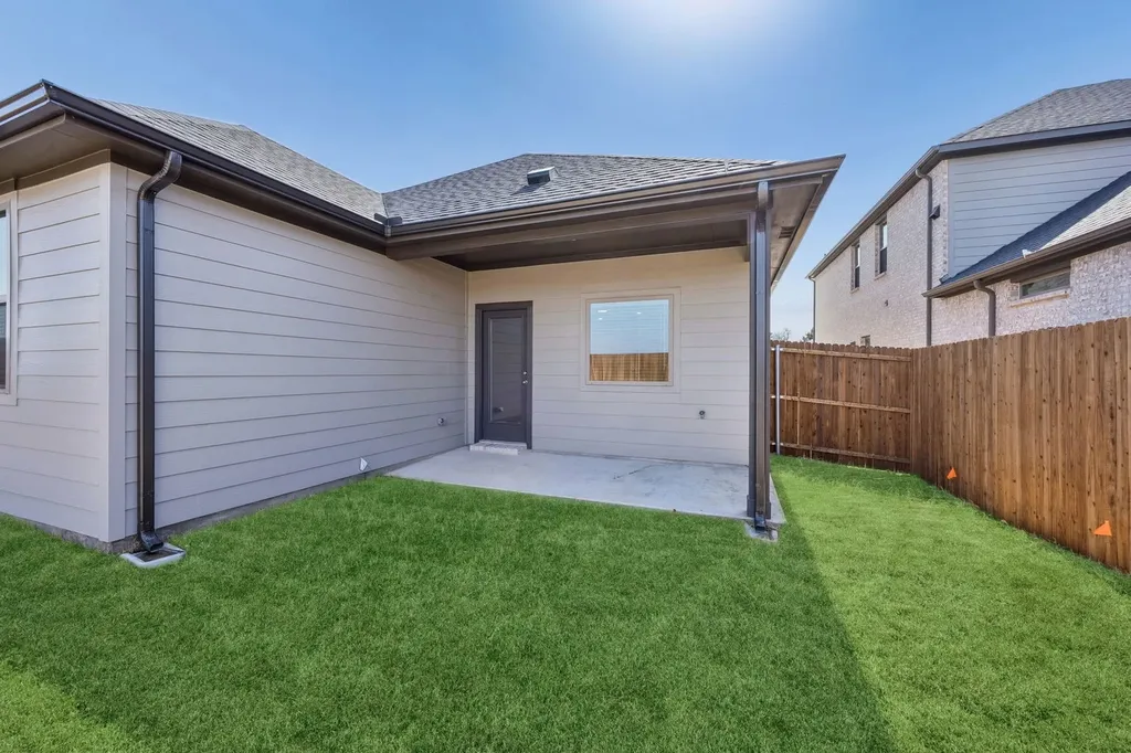 2816 Auburn Court Princeton TX 75407