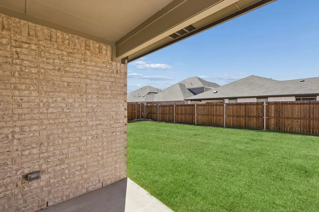 1520 Mahogany Avenue Alvarado TX 76009