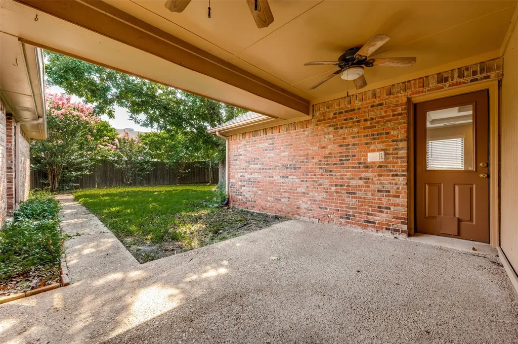 2505 Copper Creek Lane Carrollton TX 75006