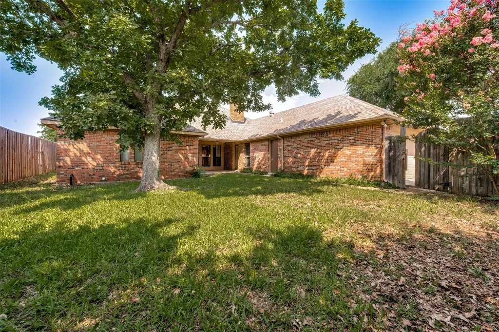 2505 Copper Creek Lane Carrollton TX 75006