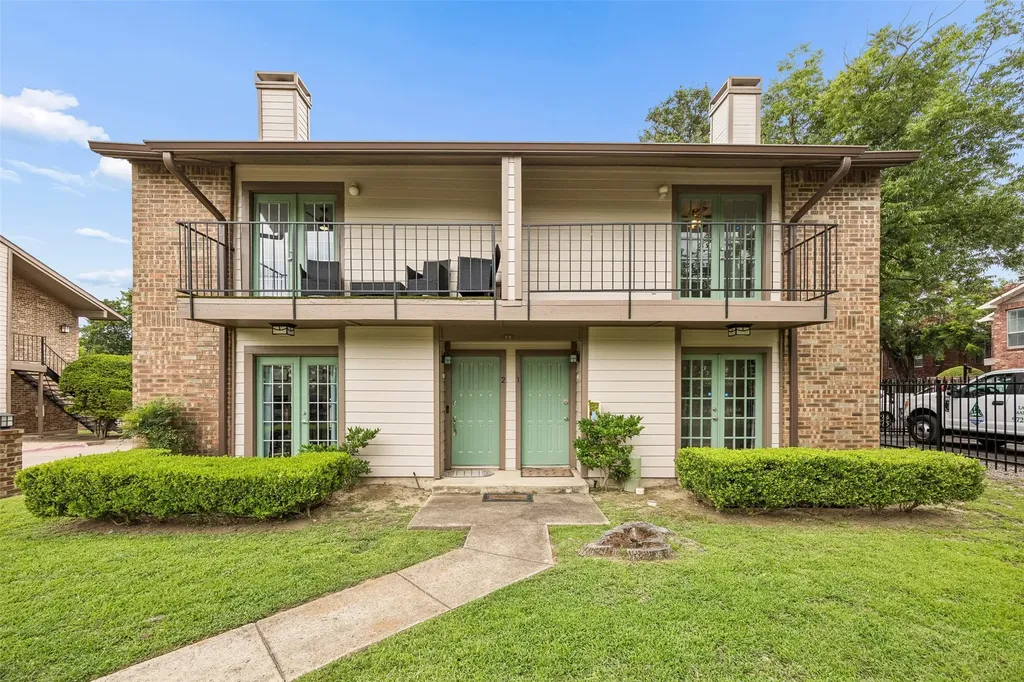 7522 Holly Hill Drive Dallas TX 75231