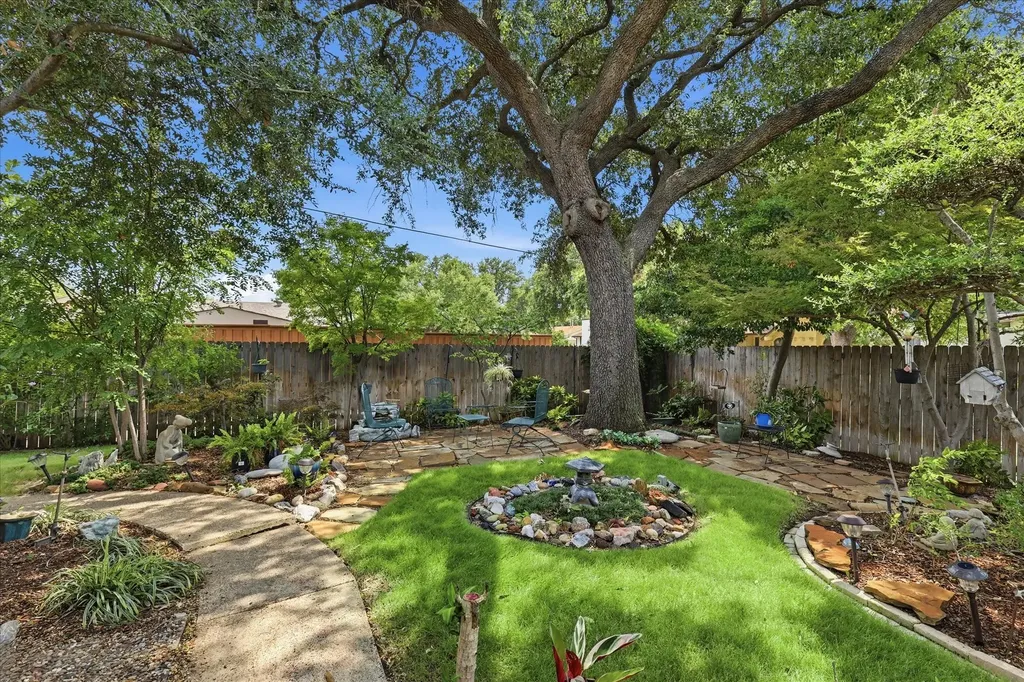 1336 Carnation Drive Lewisville TX 75067