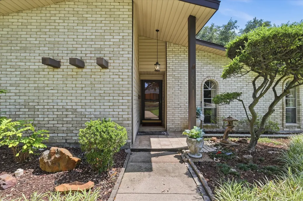 1336 Carnation Drive Lewisville TX 75067