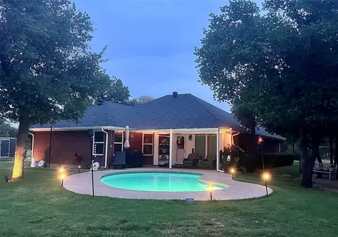 10711 Fm 1226 S Hawley TX 79525