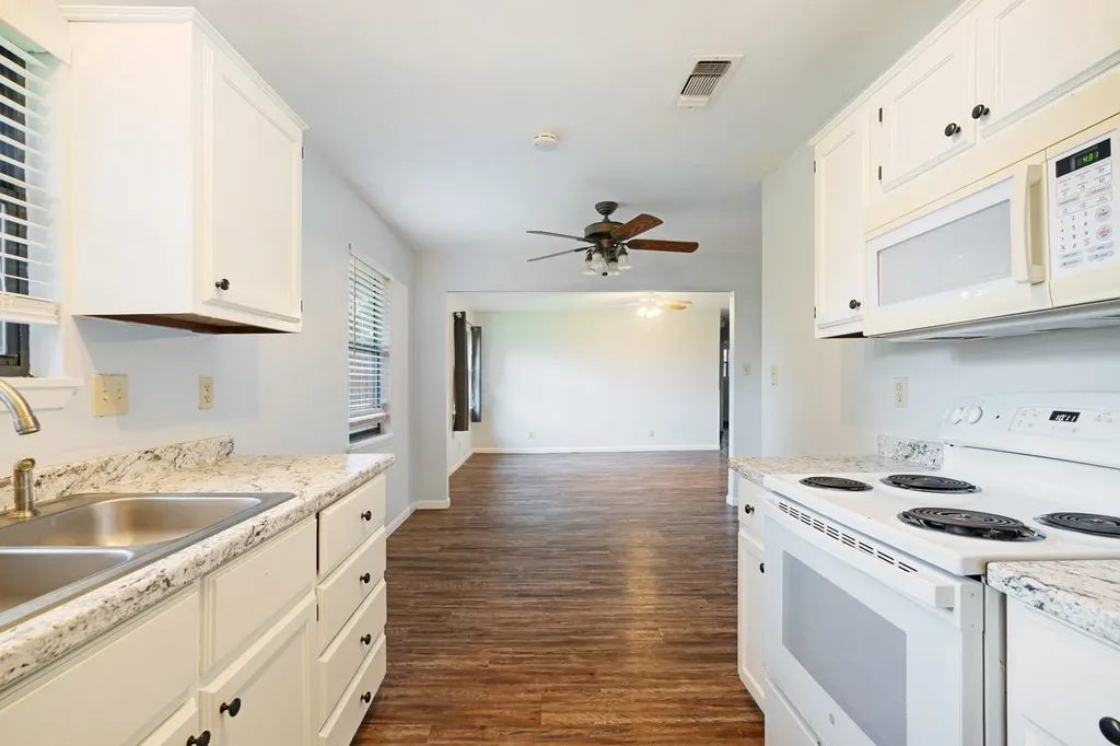 350 Town East Drive Reno TX 75462
