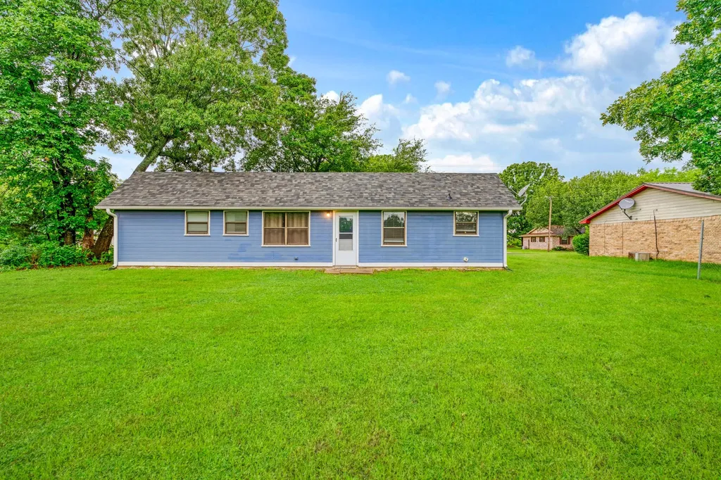 350 Town East Drive Reno TX 75462
