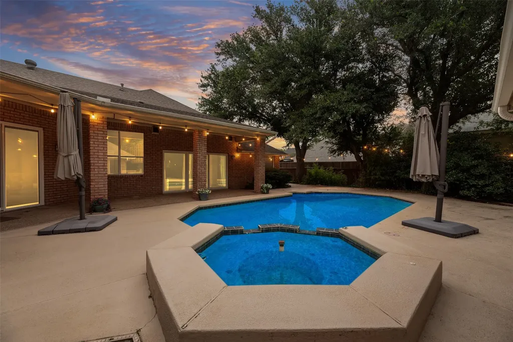 2312 Stonegate Circle Denton TX 76205
