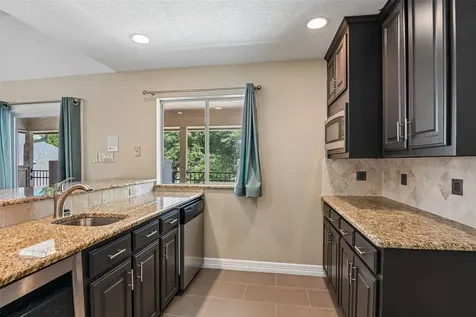 2312 Stonegate Circle Denton TX 76205