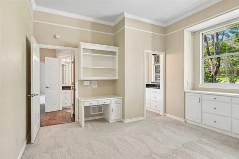 2312 Stonegate Circle Denton TX 76205