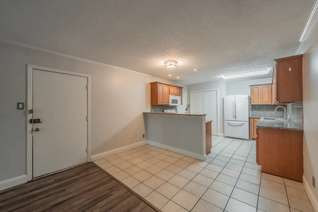 7706 Meadow Road Dallas TX 75230