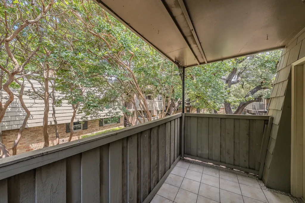 7706 Meadow Road Dallas TX 75230