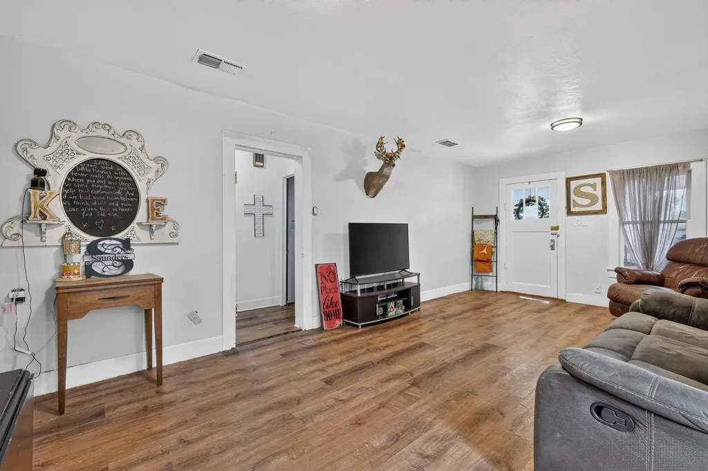 110 W Brown Street Lipan TX 76462