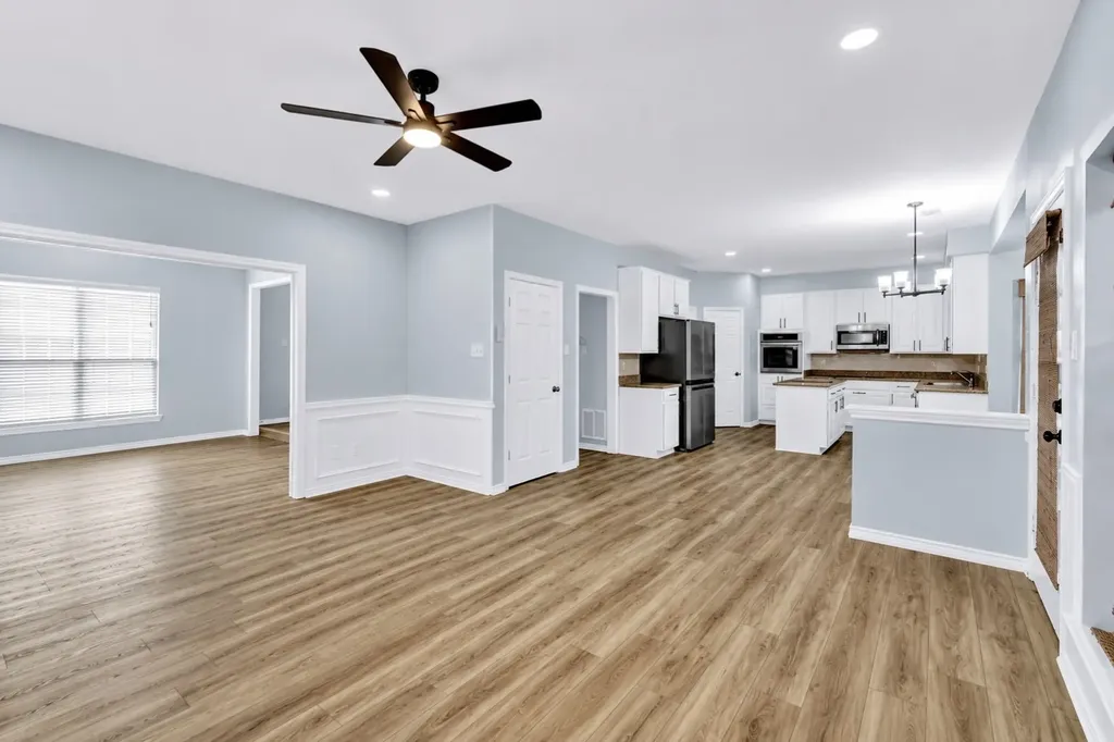 2505 Classic Court W Bedford TX 76021