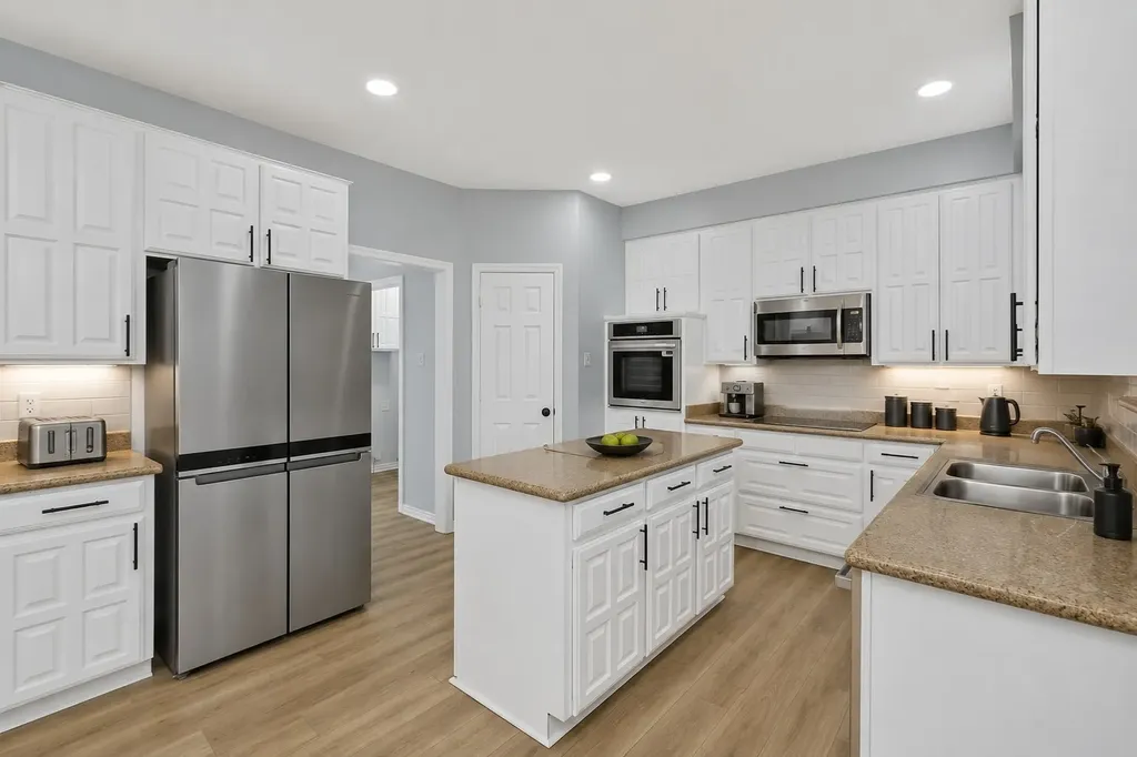 2505 Classic Court W Bedford TX 76021