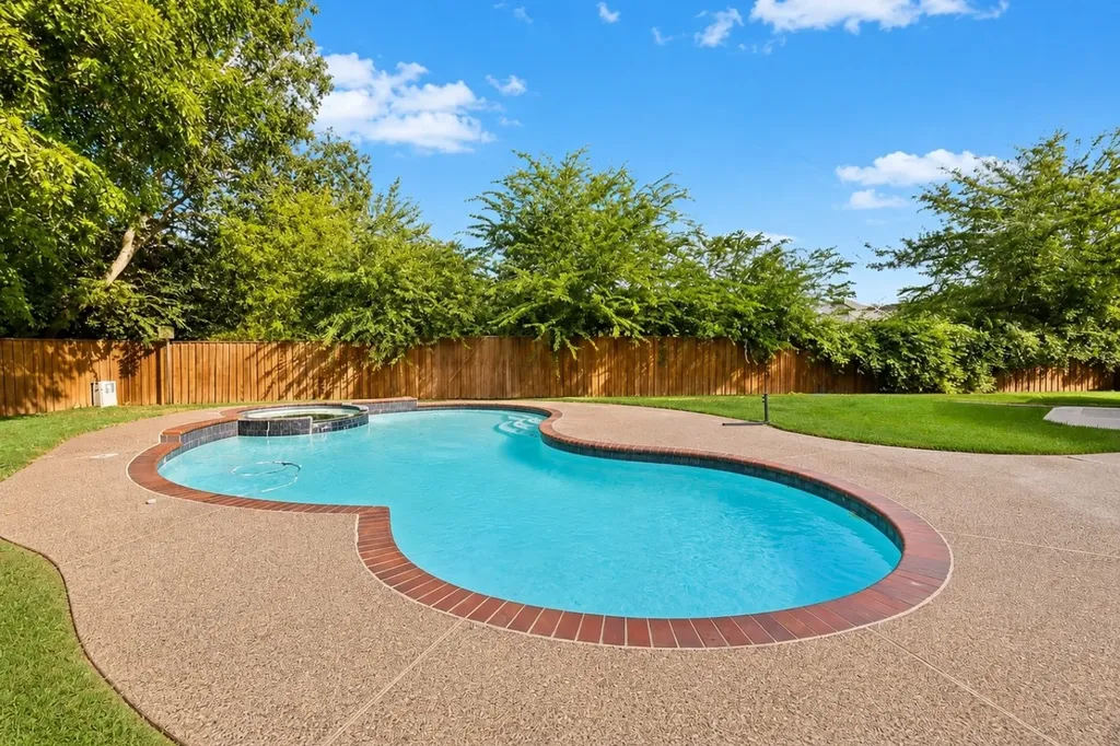 2505 Classic Court W Bedford TX 76021