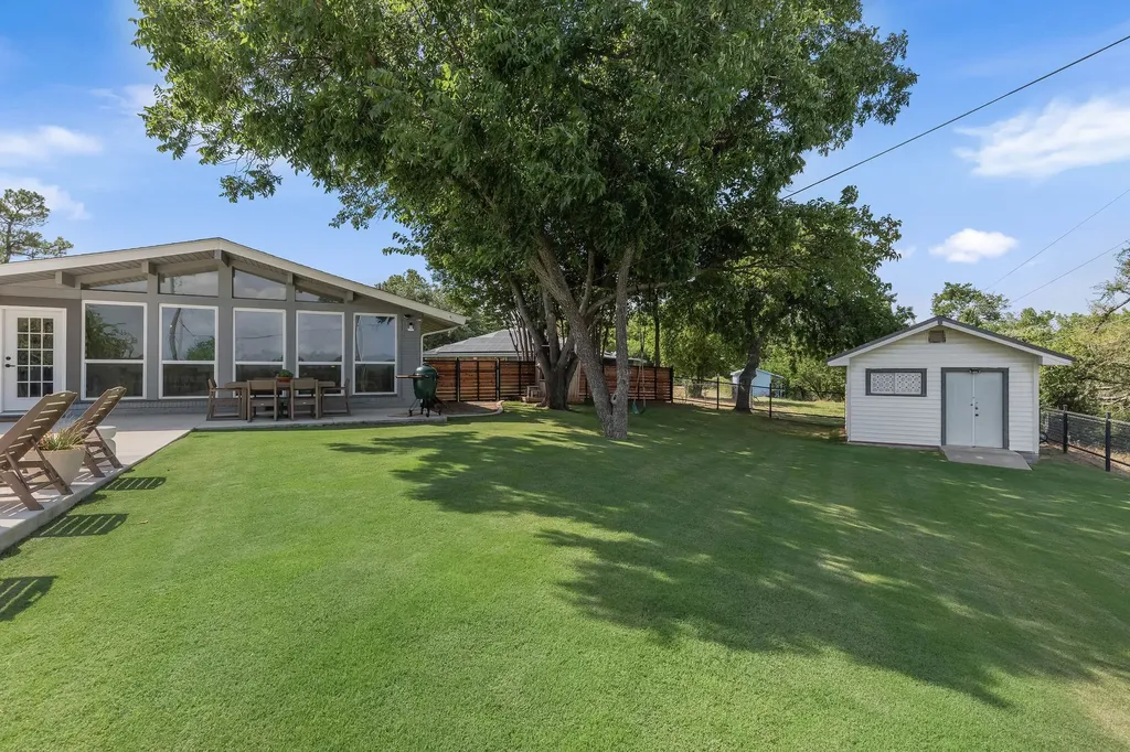 1613 S Cliff Street Decatur TX 76234