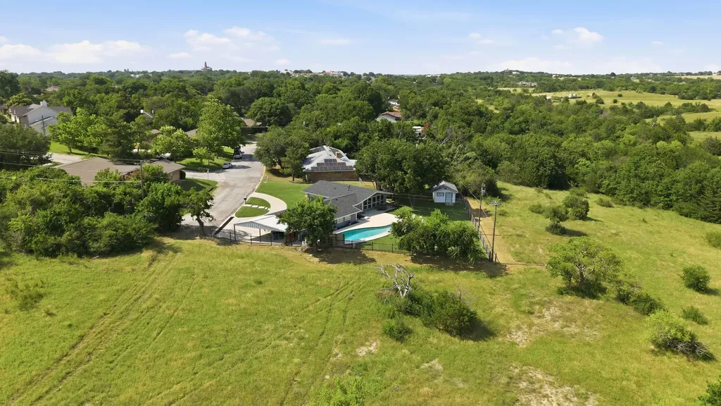 1613 S Cliff Street Decatur TX 76234