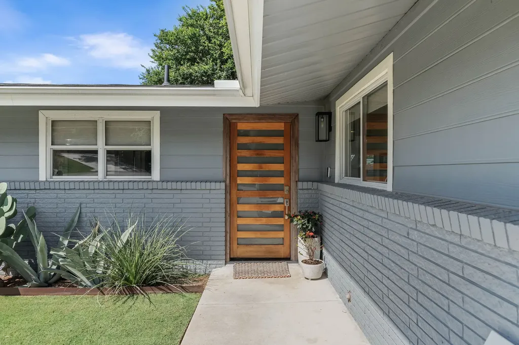 1613 S Cliff Street Decatur TX 76234