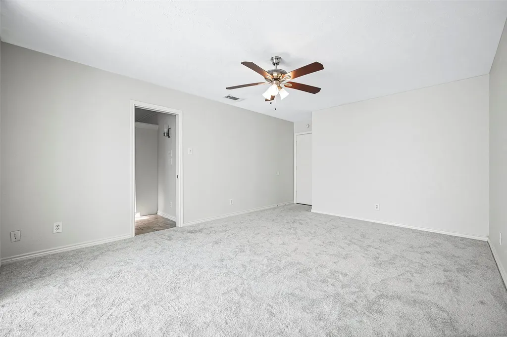 7251 Crooked Oak Drive Dallas TX 75248